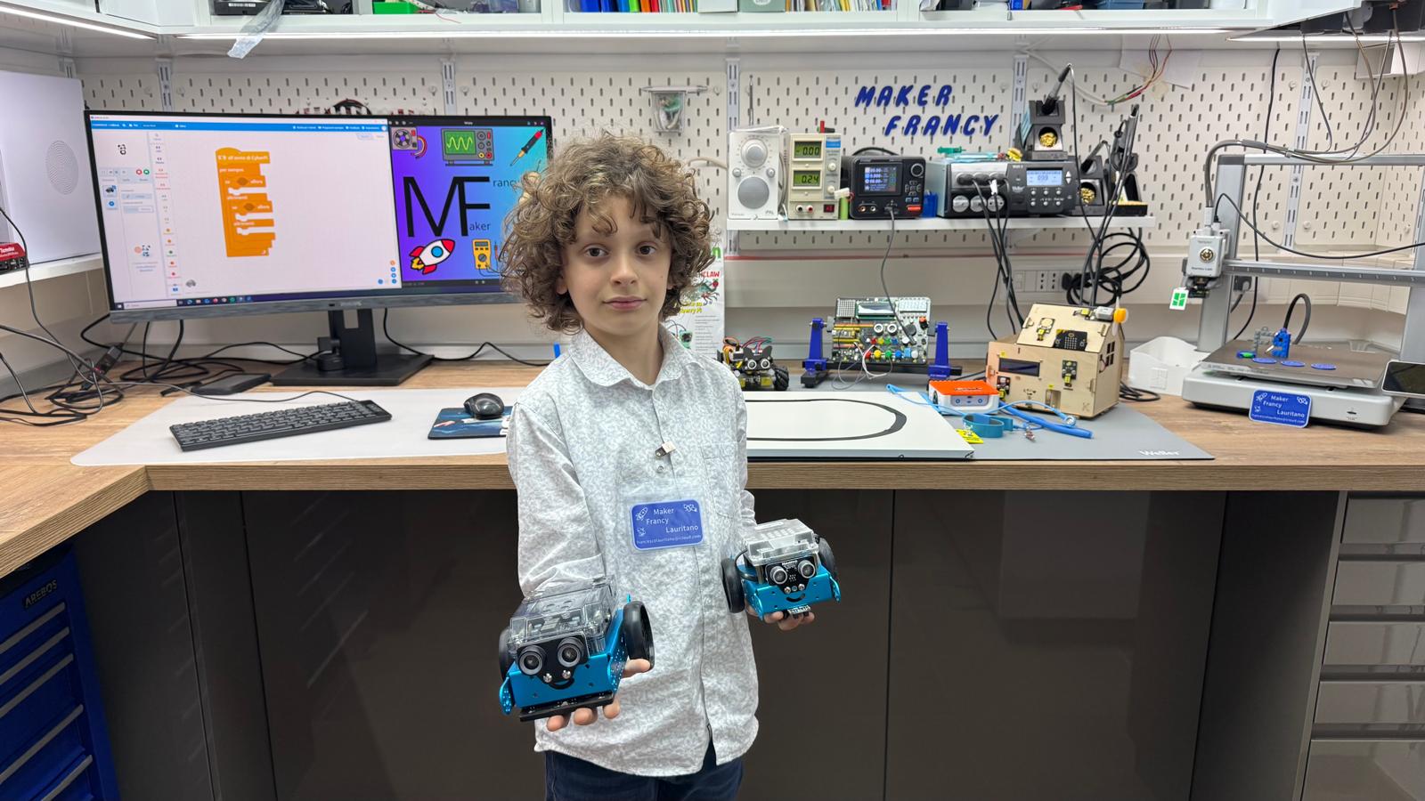 Imparare creando: programmazione a blocchi di mBot con mBlock e stampa 3D - exhibit detail 0