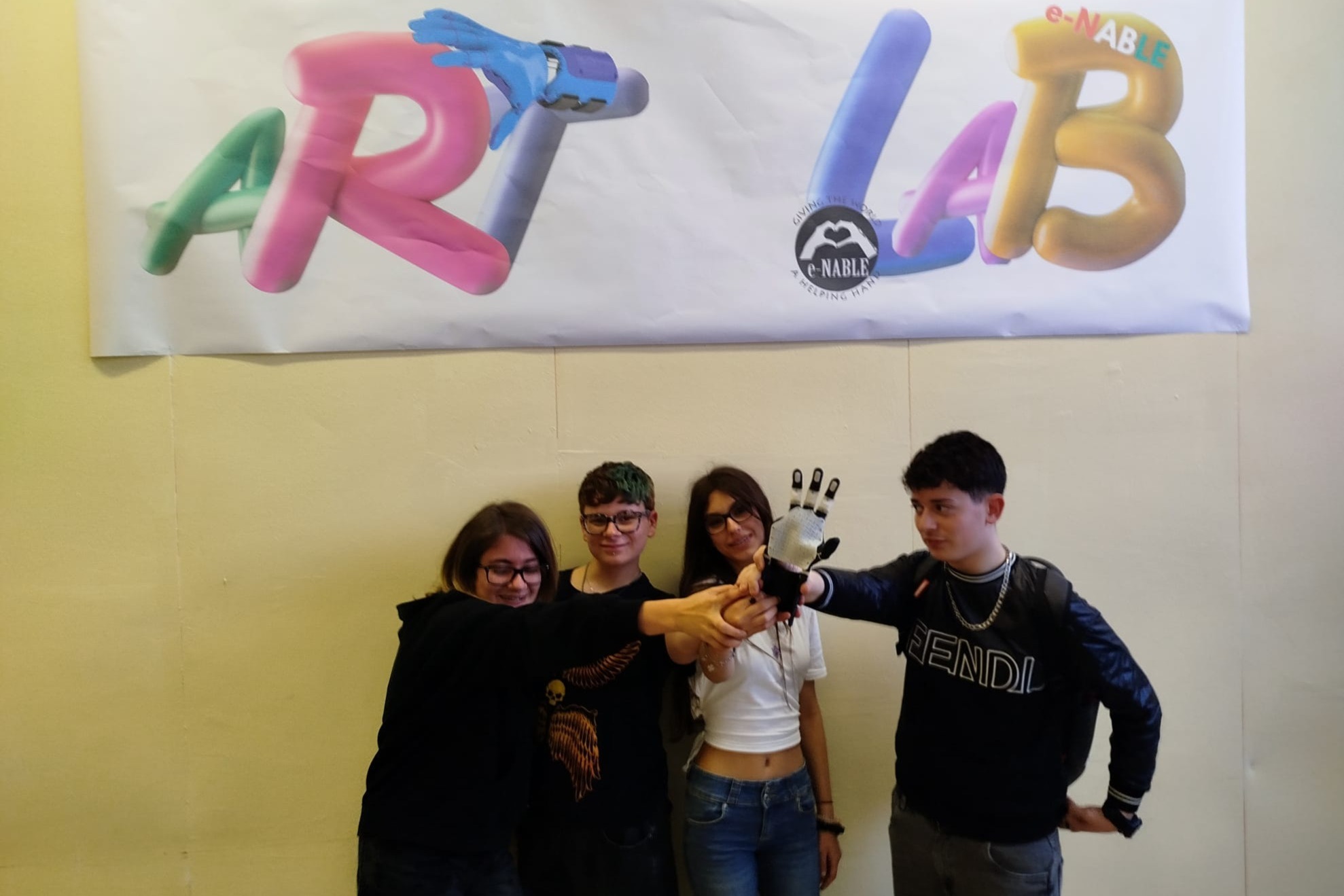 Stampa 3D a portata di mano: a scuola con e-Nable Italia, tra etica e STEAM project image